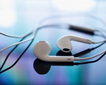 Как управлять iTunes в OS X с помощью Apple EarPods